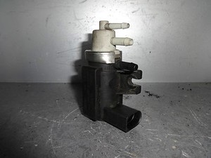 Audi A6 4B 2,5TDI Unterdruckventil Druckwandler Magnetventil 1J0906627B 72290345