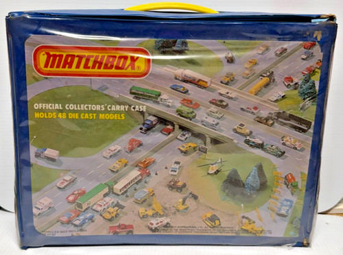 Vintage 1983 Matchbox Official Collectors' 48 Car Carry Case Blue has 32 cars