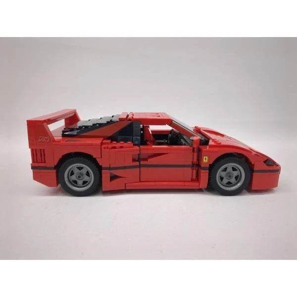 LEGO Creator Expert Ferrari F40 10248 en 2015 usado retirado con manual Foto 4 de 4