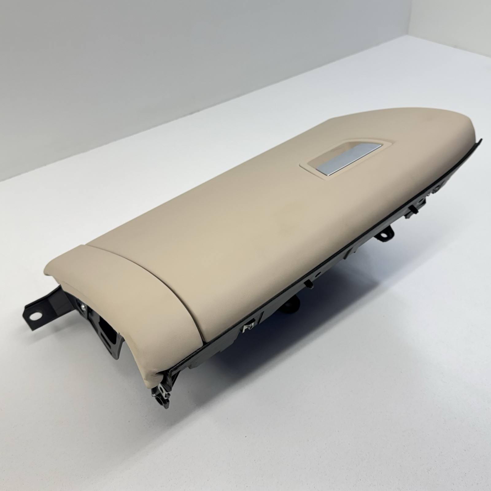 14-24 Maserati Ghibli Front Glove Box Storage Compartment 670099853 OEM