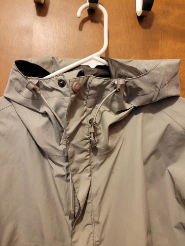 Cabela's Men's GORE-TEX Hooded Jacket Waterproof Outdoor Rain Shell image 3