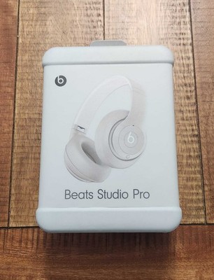 Beats Studio Pro Wireless Noise Cancelling Headphones  MQTR3LL/A  New Sealed