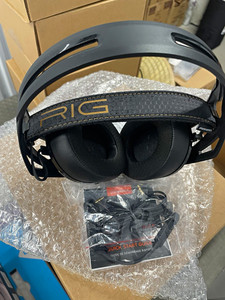 Plantronics RIG Black Over-Ear Gaming Headset 3.5mm Jack Adjustable Headband