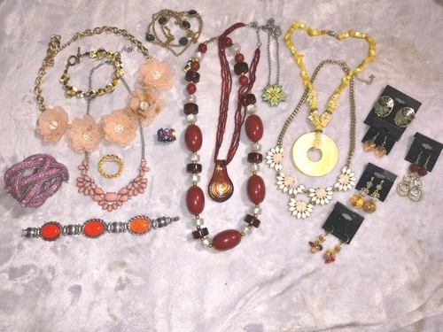 Costume Jewelry Mixed Lot Bling & Things Vintage to Modern No Broken Pieces