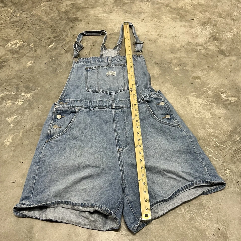 Levi Strauss & Co Overall Shorts Womens Size Large Cotton Denim Light/Med Wash - Image 2 of 4