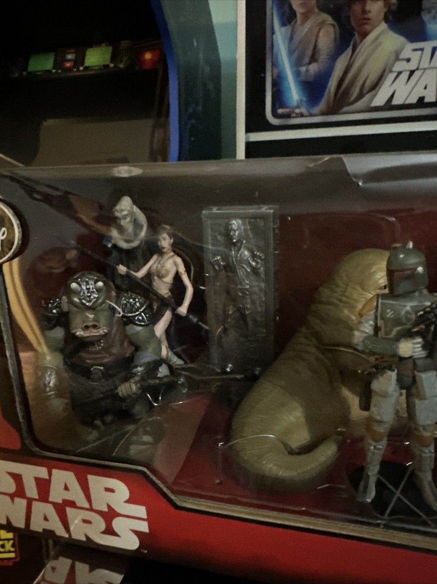 Disney Star Wars Mega Figure Play Set-SOLD OUT- w/ Banned