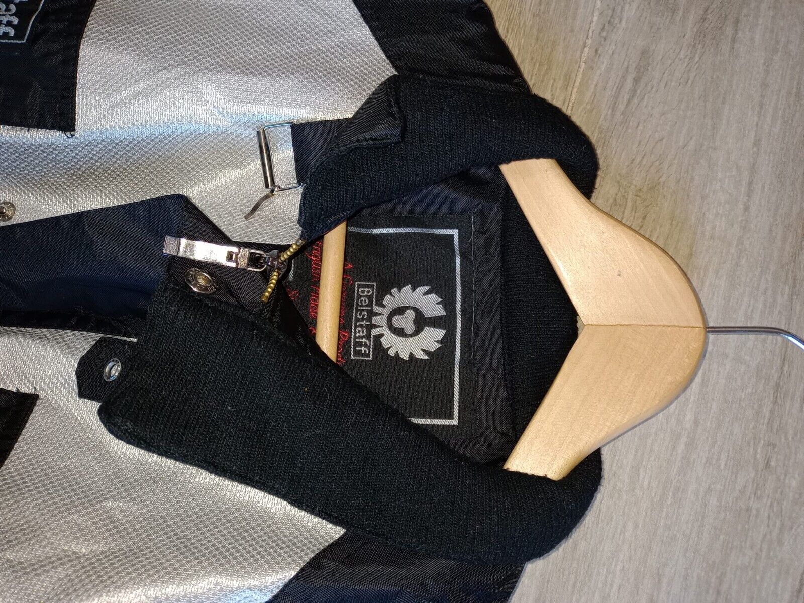 Foto 3 di 3