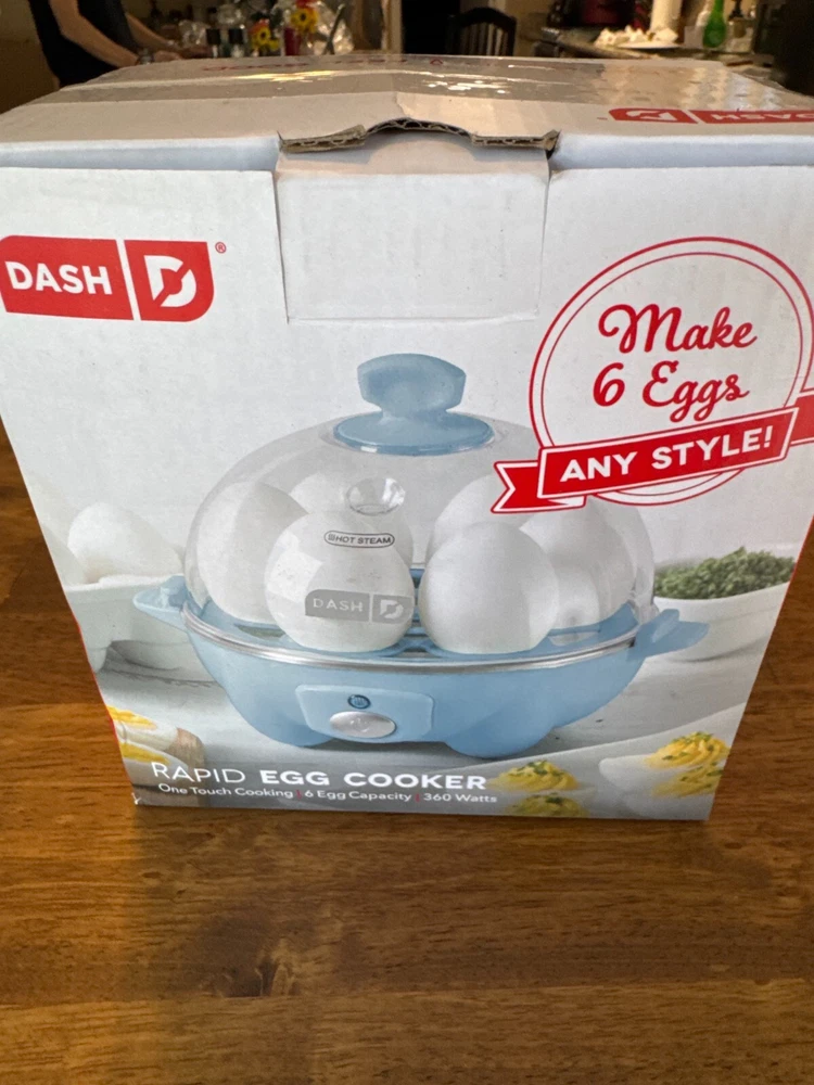 DASH Rapid 6-Egg Electric Cooker with Auto Shut Off in Dream Blue
