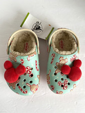 Disney Mickey Mouse Christmas Holiday Treats Crocs for Kids Toddler Size 7 NWT