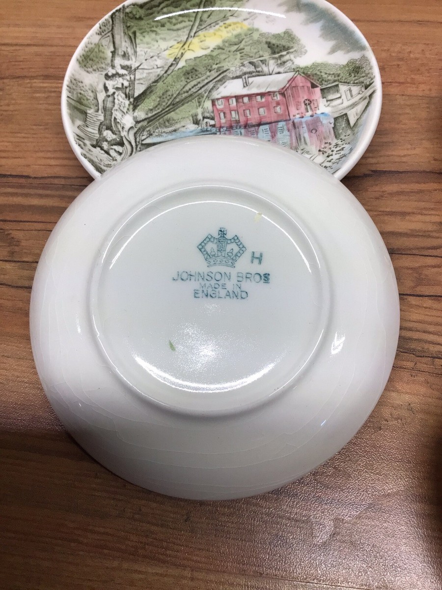 Vintage set of 4 Johnson Bros Small Scene Plates, Made In England