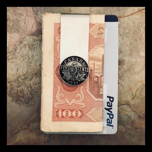 Credit Card Money Clip Vintage Canada Maple Leaf 5 Cent Nickel World Coin - Picture 2 of 4