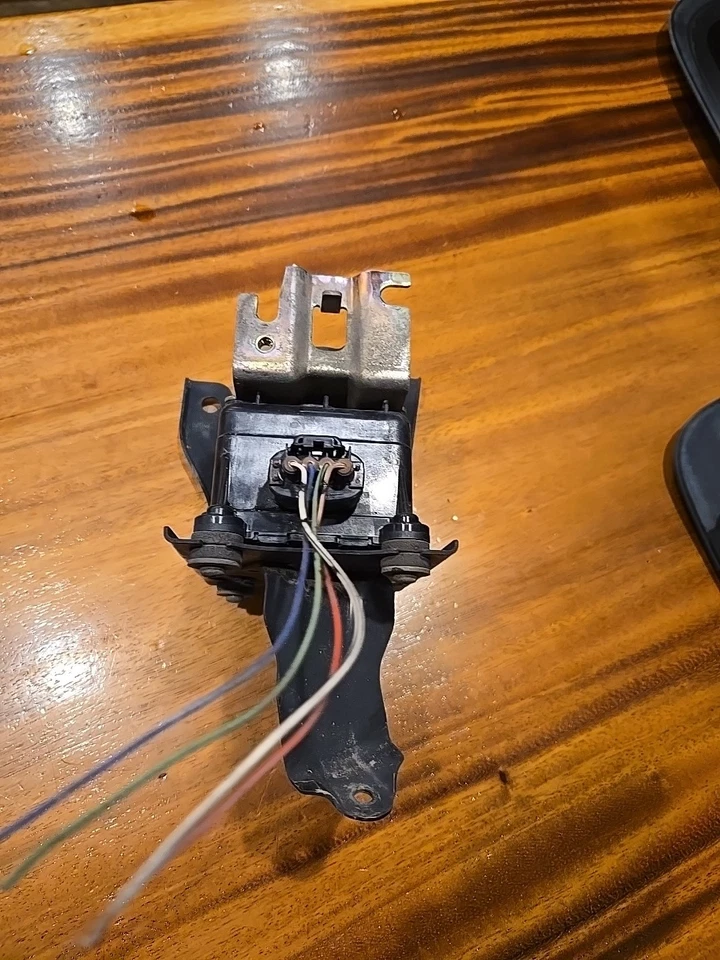 Toyota Tacoma 3RZ 1999 2,7 unidad de actuador de control de crucero 88002-35080 P7520b2 Foto 2 de 3