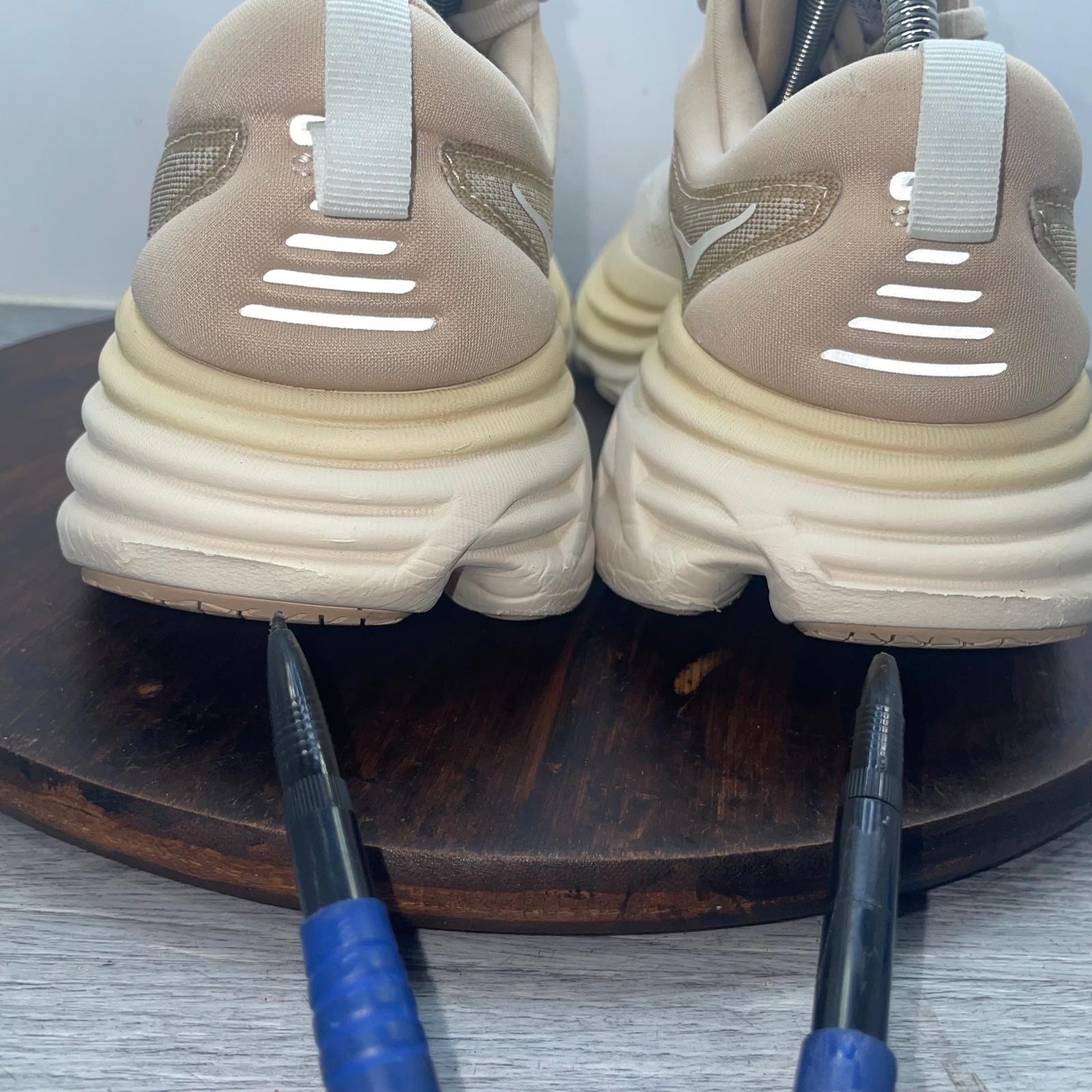 Hoka One One Bondi 8 Shifting Sand Eggnog Sneaker 1127952-SSEG Women’s Size 10 B thumbnail 9