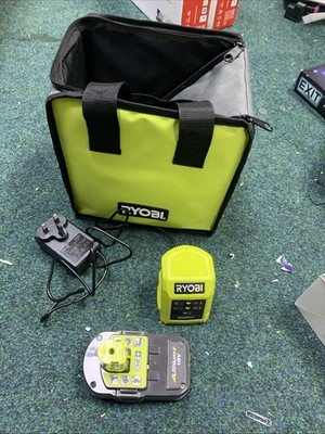 Ryobi Akku Ladegerät 18V One RC18115 für alle 2,5AH & Ladegerät & Tragetasche