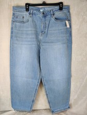 Amazon Essentials Women's Jeans Size 16 High Rise Light Wash Relaxed Leg Tapered