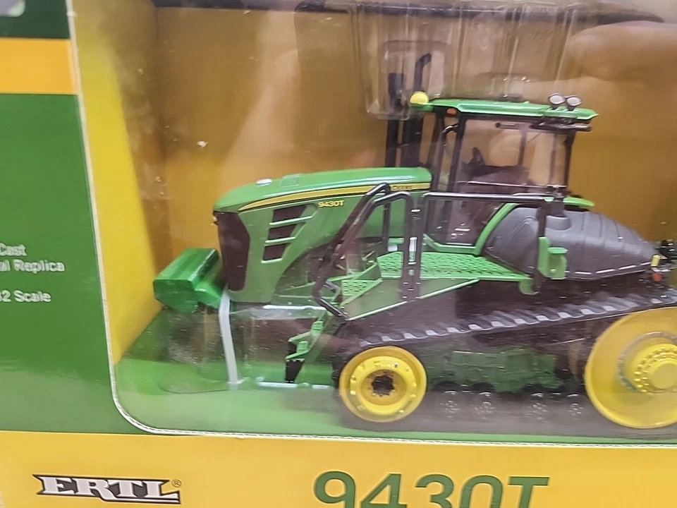 1/32 John Deere 9430T Tractor W/ Tracks Prestige Collection - Image 3 of 4