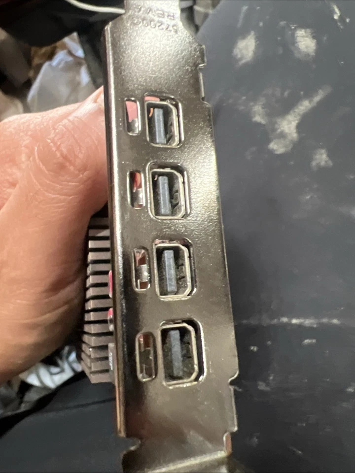 ATI FirePro 2460 512MB GDDR5 4-Mini-DisplayPort PCI-E Video Card ATI-102-C0700 - Image 2 of 3