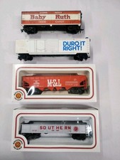 Lot of 4 Vintage HO Scale Train Cars
