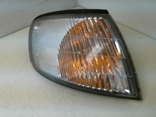 Clignotant Nissan ALMERA