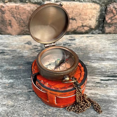 Bussola poesia ottone vintage incisa regalo antica bussola con custodia in pelle - Foto 2 di 9