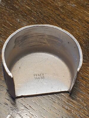 Pfaff 335 # 91-014 638-35 hook & bobbin case cover arm cap