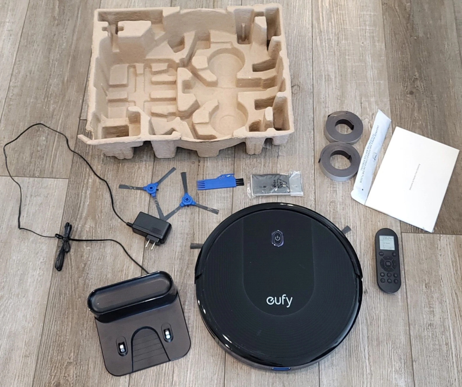 eufy RoboVac 30 Robot Vacuum Smart Dynamic Navigation 2.0 WIFI Mag Strips Remote