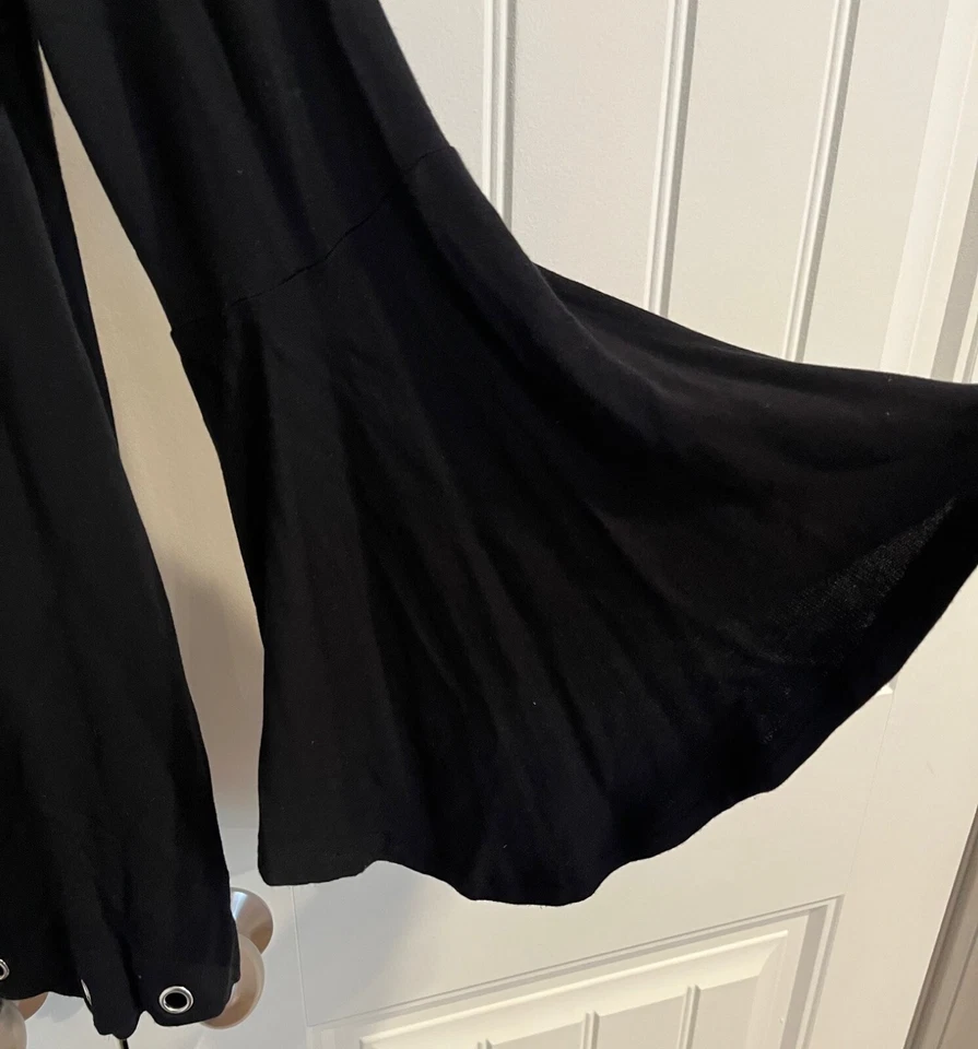 Top para mujer Kensie negro manga campana con dobladillo ojal - talla grande Foto 3 de 4