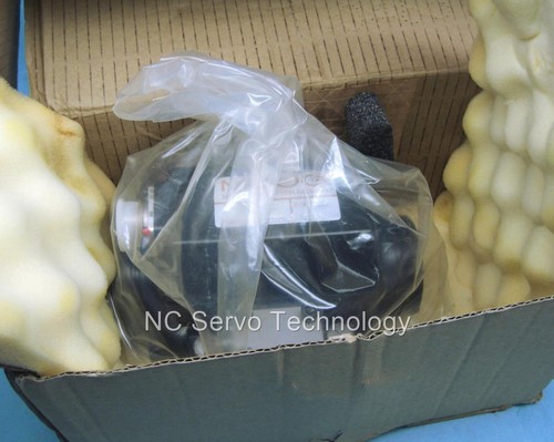 NOS Moog 0072-101 Servo Valve New Old Stock Moog 1 Year Warranty 72-101 NIB HTF - Picture 4 of 5