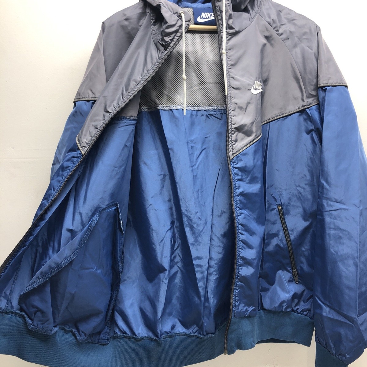 Vintage 80's Nike Windbreaker Hooded Full Zip Up Jacket