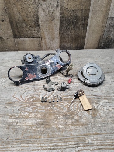 2003 03 02-03 Yamaha YZF-R1 YZFR1 Lockset Ignition Gas Cap Seat Lock ...