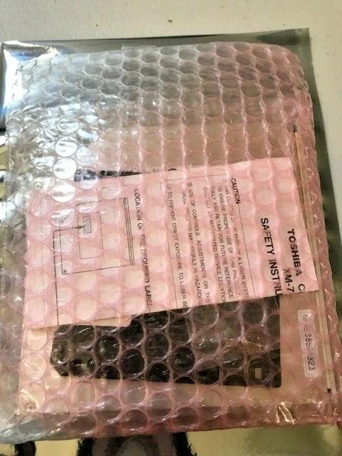 BRAND NEW TOSHIA 24X XM-7002B NOTEBOOK CD ROM WITH 3.5" DRIVER MANUAL SCREWS RM2 - Image 4 of 4