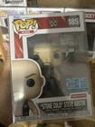 Funko Pop WWE Stone Cold Steve Austin #185 Exclusive LE 9500 Pop Protector