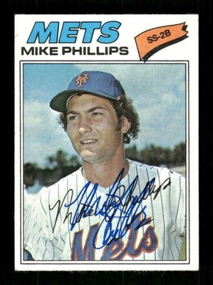 1977 Topps #352 Mike Phillips signed autograph EXMT, centered, blue sharpie EAA1