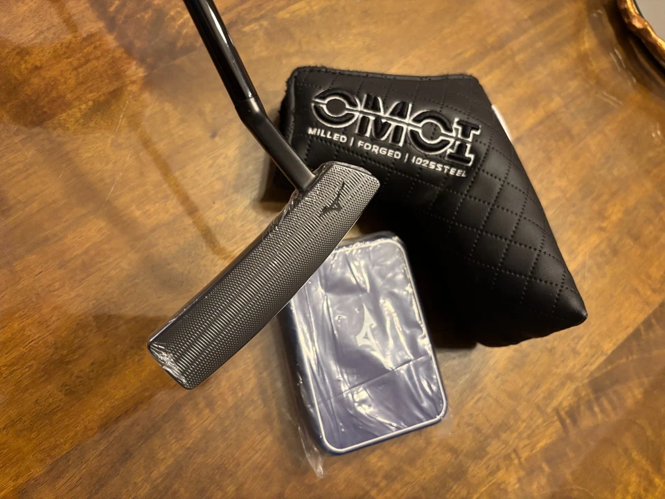 NEW MIZUNO BLACK M.CRAFT OMOI 01 PUTTER - 35" - Image 2 of 4