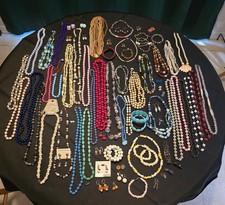 COSTUME JEWELRY LOT NECKLACES BRACELETS EARRINGS LOT OF 80 PIECES ALL WEARABLE