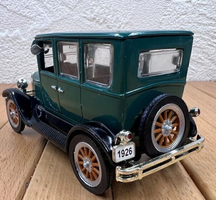 NEWRAY 1:32 FORD 1926 VINTAGE CAR MODEL IN LOOSE - Image 2 of 3
