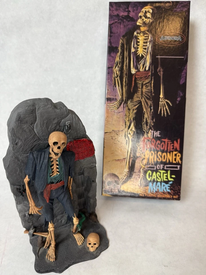 THE FORGOTTEN PRISONER OF CASTEL MARE Built Up Model, PRO PAINTED; SEE PHOTOS - Image 3 of 4