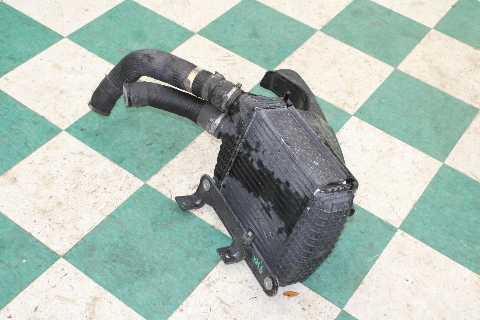 14-20 Ghibli LH Driver Left Side Intercooler 3.0L Engine W/Duct Trim Factory OEM
