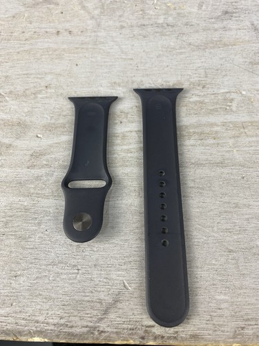 AS IS Apple Watch SE 2nd Gen- 44mm Space Gray Aluminum W/ Black Band (A2727) - Photo 6 sur 10
