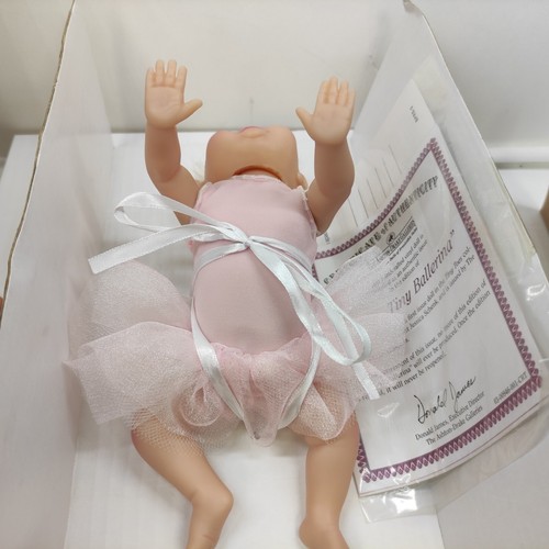 ASHTON DRAKE / JESSICA SCHENK VINYL BALLERINA "TUTU TINY BALLERINA" W/COA - Picture 3 of 9