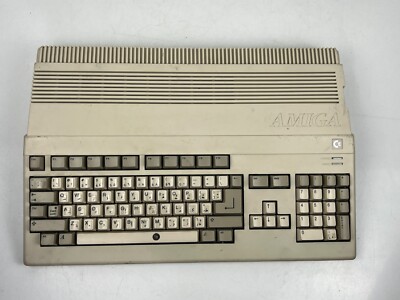 Vintage Commodore Amiga A500 Computer System