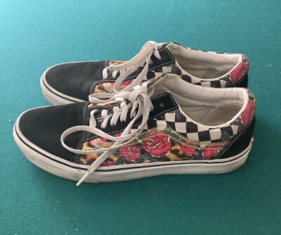 Vans Old Skool Men Shoes Size 10 Black w/ Flowers These Are In Great  Condition!