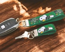 St Patricks Day Dog Keychain Wristlet Keychains Key Chain Fob Car Keys Lucky