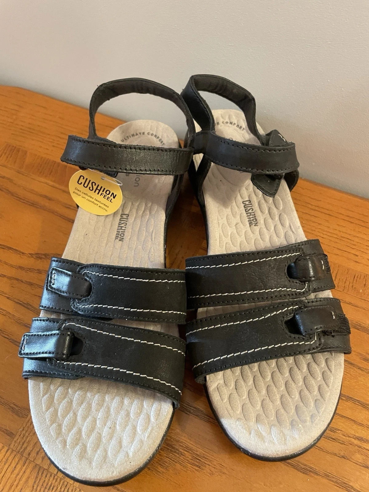 Sandali Clarks Collection Ultimate Comfort neri ammortizzati comodi con cinturino 8