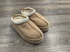 UGG Women's Tazz Platform Slippers, Size 5, Sand, Amazing Condition 
