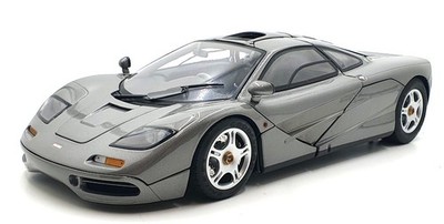 Minichamps 1/12 Scale 530 133124 - McLaren F1 Roadcar - Dark