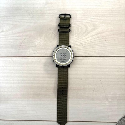 SUUNTO CORE Light Green Wristwatch Timepiece Outdoor Adventure Genuine