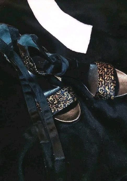 Ruban satin Gucci talon haut