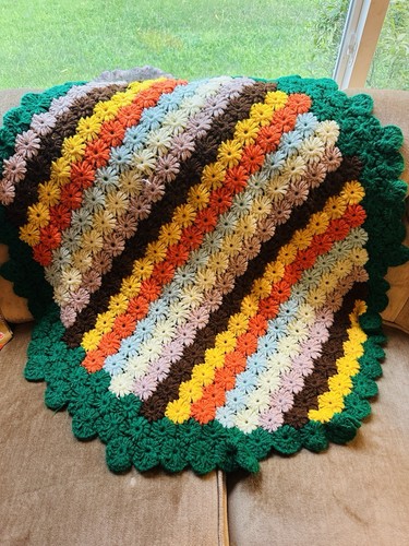 Vintage Handmade Crochet Afghan Throw Blanket Flower Design, 60s 70s