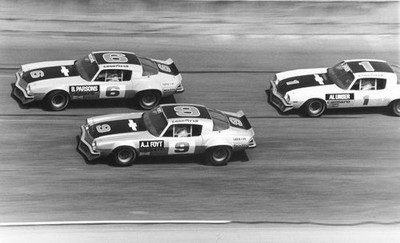 Benny Parsons ended up capturing IROC race Daytona 1976 but it was- Old Photo